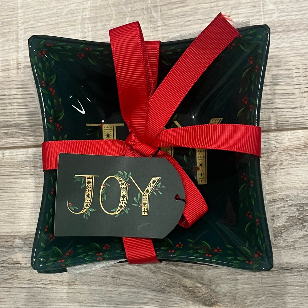 Set Of Four Small Glass Bowl